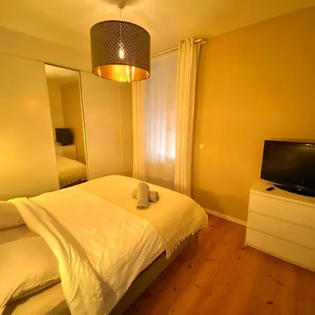 Maison 6 Personnes Avec Jardin 別荘 *
